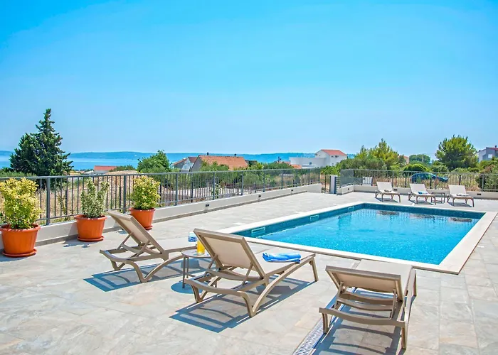 J&j Kaštel Novi