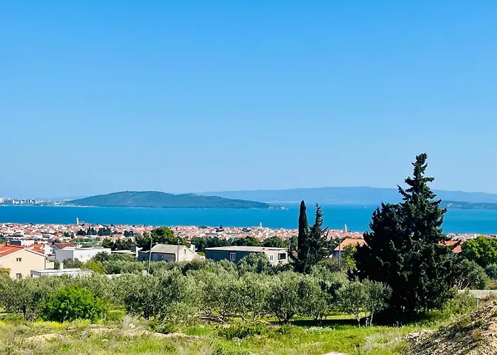J&j * Kaštel Novi