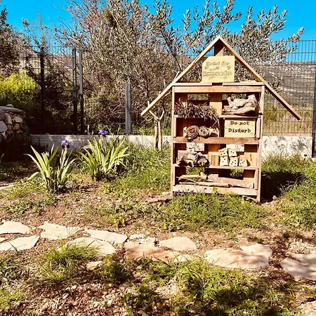 J&j Villa